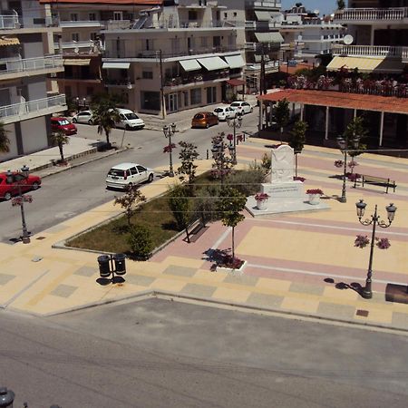 Adonis Apartments Paralía Kültér fotó