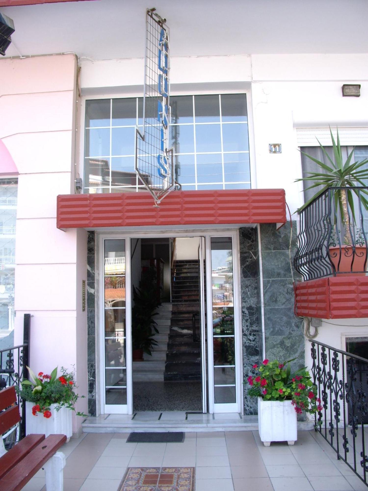 Adonis Apartments Paralía Kültér fotó
