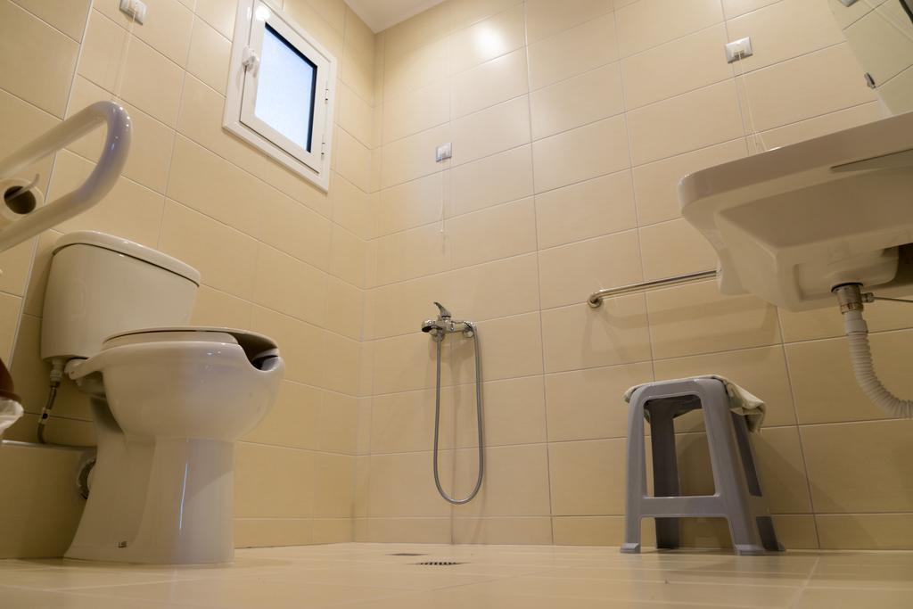 Adonis Apartments Paralía Kültér fotó