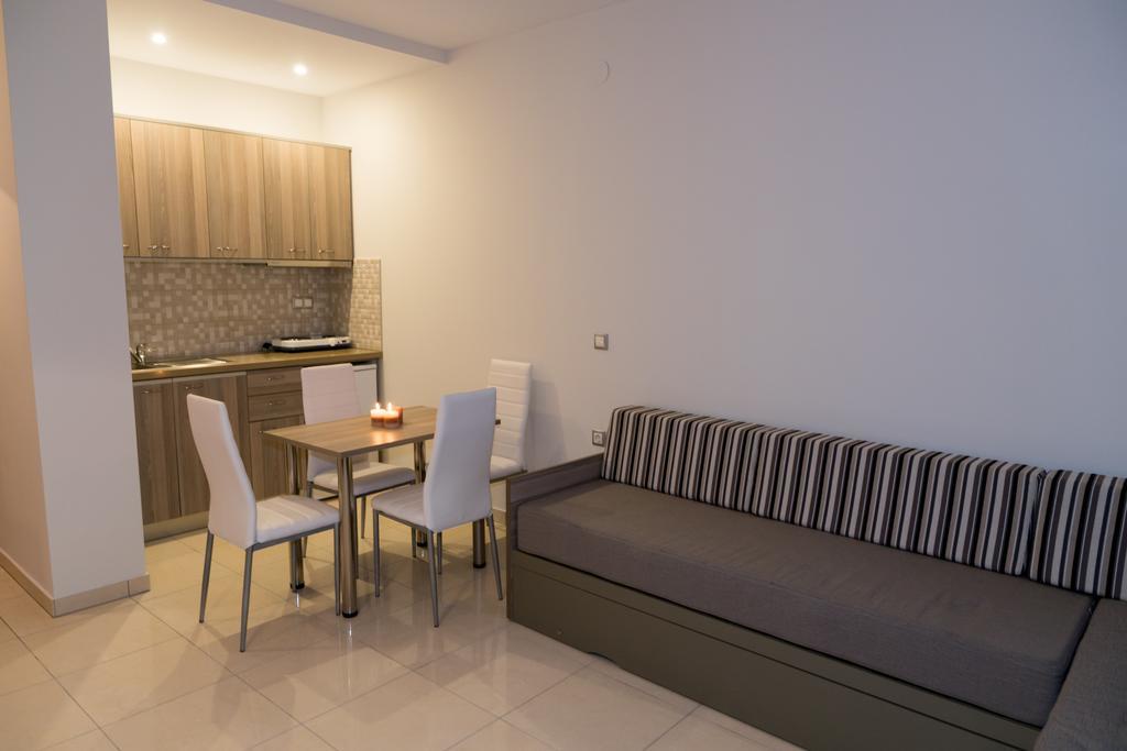 Adonis Apartments Paralía Kültér fotó