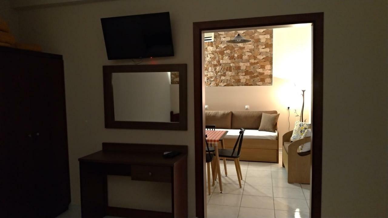 Adonis Apartments Paralía Kültér fotó